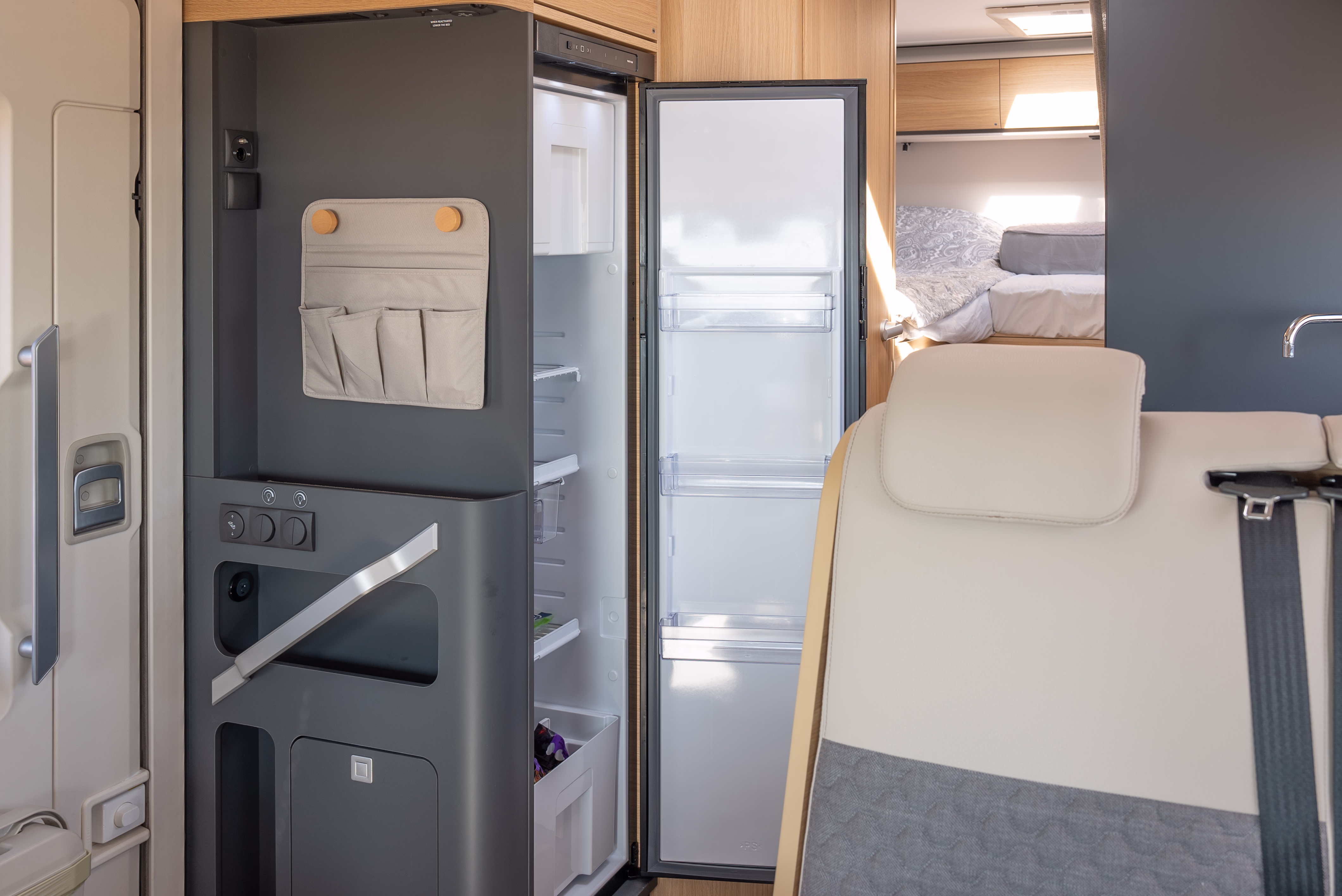 Adria Matrix Axess 650 SL kemperio šaldytuvas